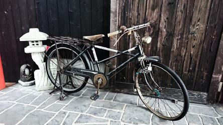Thumbnail of 古めかしい自転車@京都
